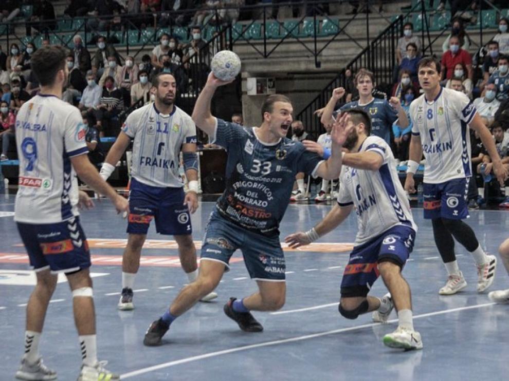 Cangas ha ganado a Granollers y ha empatado con Bidasoa en casa.