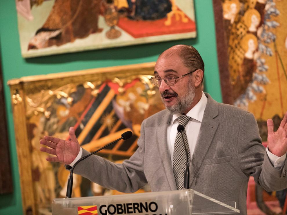 El presidente del Gobierno de Aragón, Javier Lambán, en la inauguración del nuevo espacio dedicado al arte gótico en el Museo de Zaragoza.