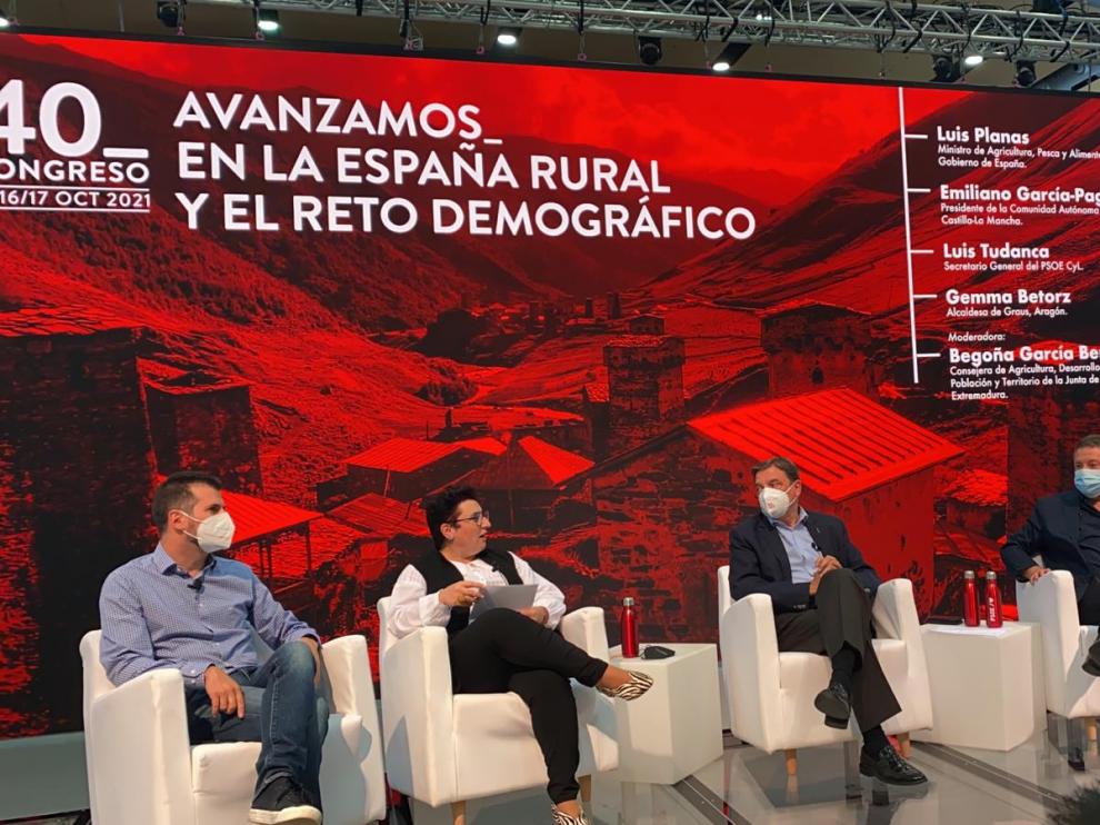 Imagen de la mesa redonda donde participó Gema Betorz.