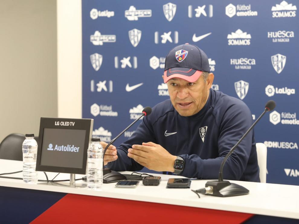 Nacho Ambriz, en la sala de prensa de El Alcoraz.