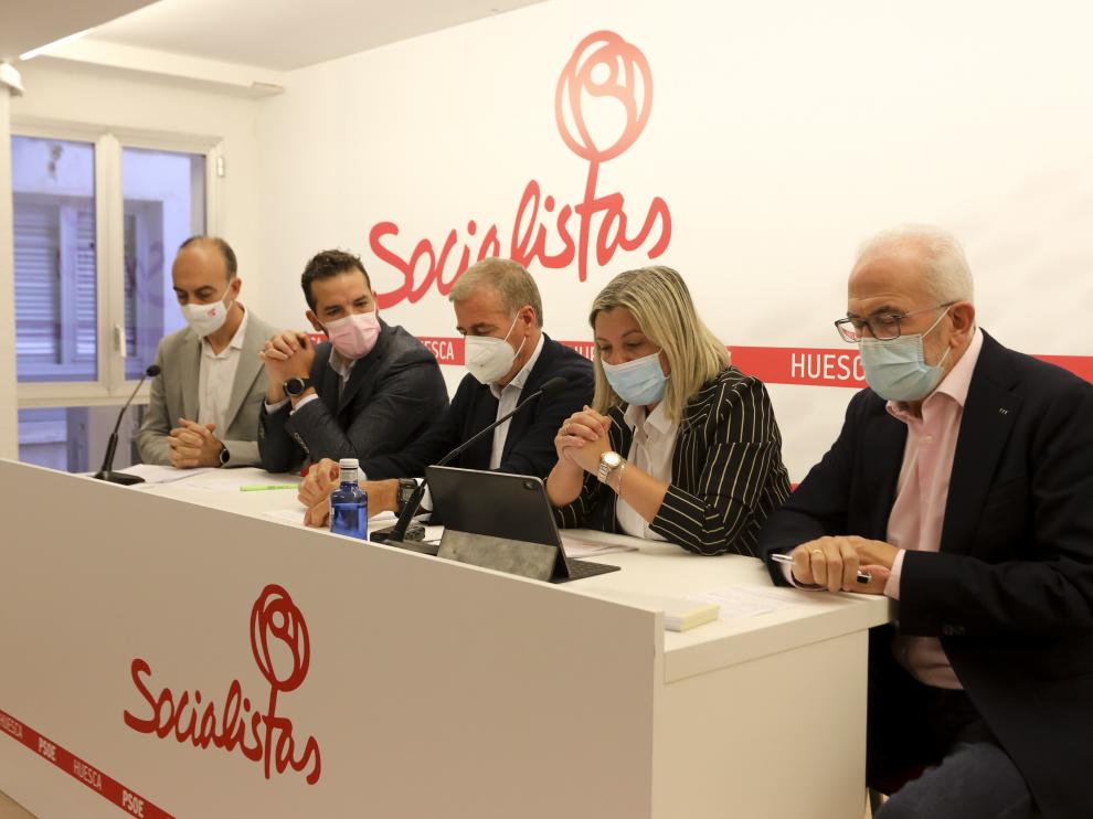 Alfredo Sancho, Gonzalo Palacín, Antonio Cosculluela, Begoña Nasarre y Rubén Villacampa.