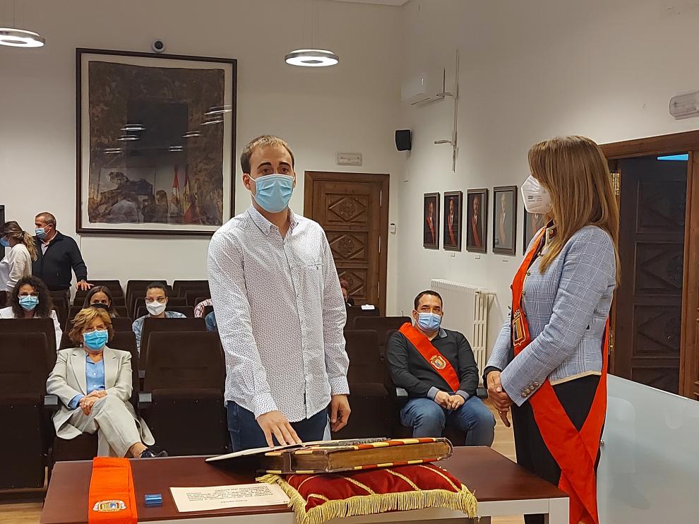 Toma posesión como concejal Rubén Lafragüeta del Ayuntamiento de Sabiñánigo.