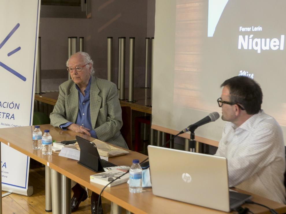 Ferrer Lerín y Antonio Viñuales, ayer en el Centro Cultural Manuel Benito Moliner.
