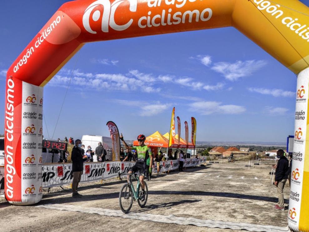 Javier Zaera ganó con soltura pese a estrenar categoría en Villamayor.