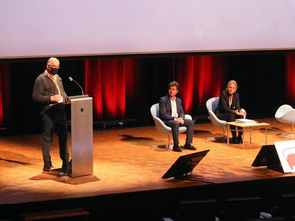 Enrique Novales, Luis Felipe y Arantxa Echegaray, en la inauguración de la Jornada de Humeco.