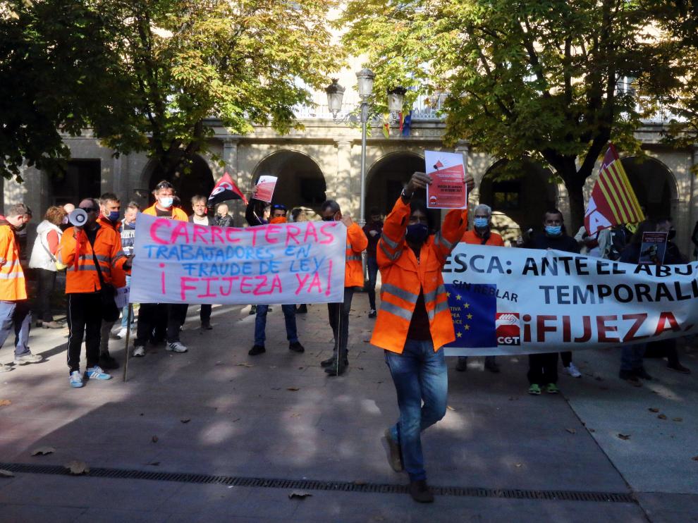 La protesta ha tenido lugar en la plaza de Cervantes.