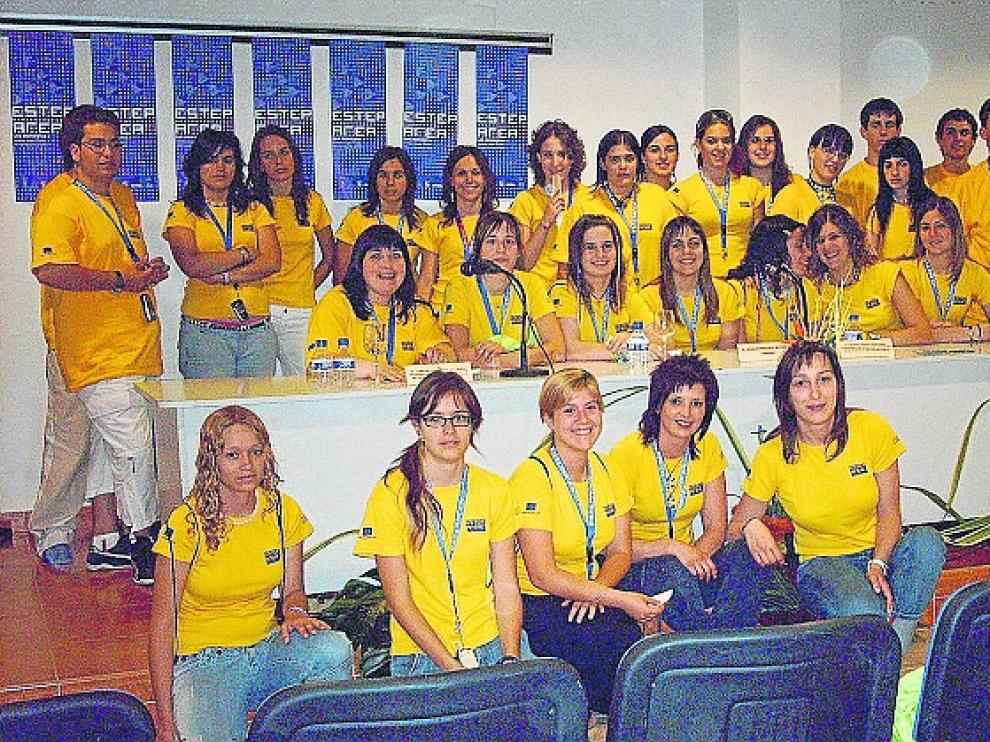 Grupo de voluntarios de Estepárea de 2006.