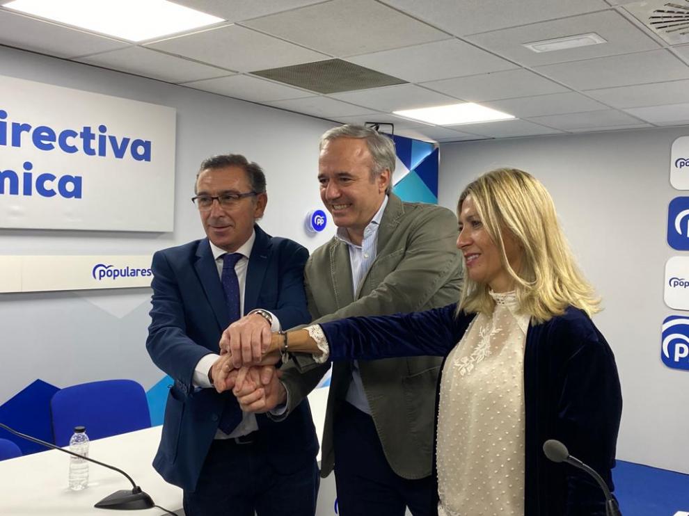 Luis María Beamonte, Jorge Azcón y Mar Vaquero, ayer en la en la junta directiva del PP de Aragón.