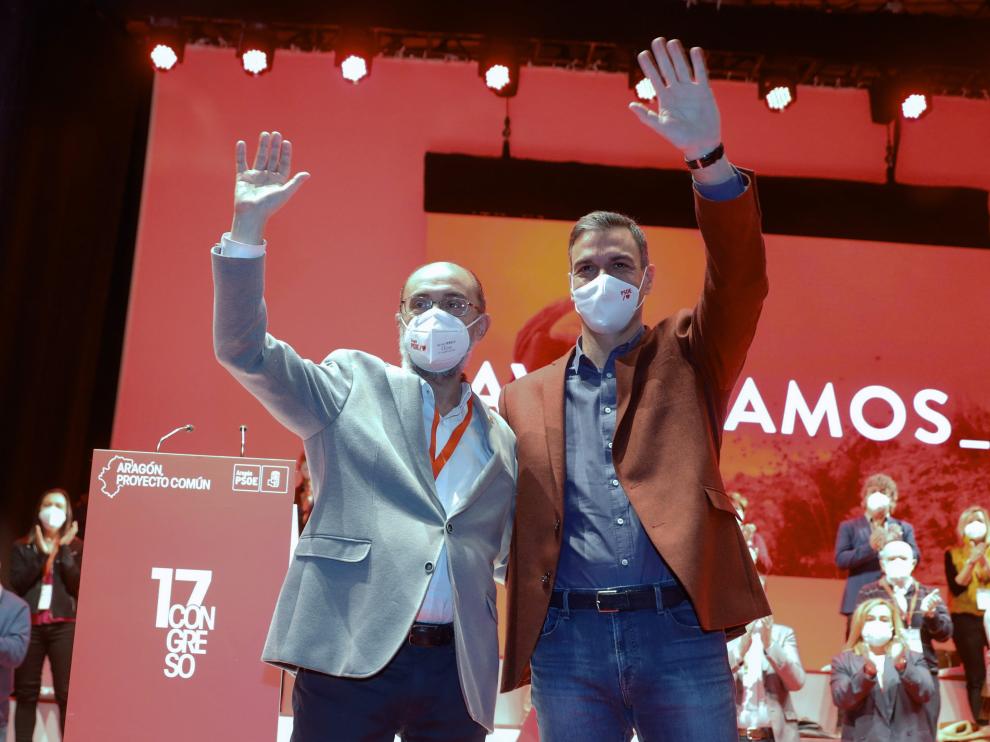 Lambán y Sánchez en el Congreso del PSOE Aragón en Zaragoza