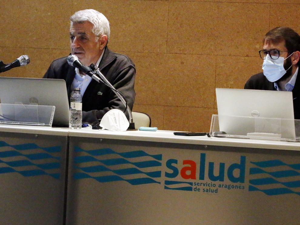 Miguel Montoro, a la izquierda, presidente de la SEEC y médico del Hospital San Jorge.