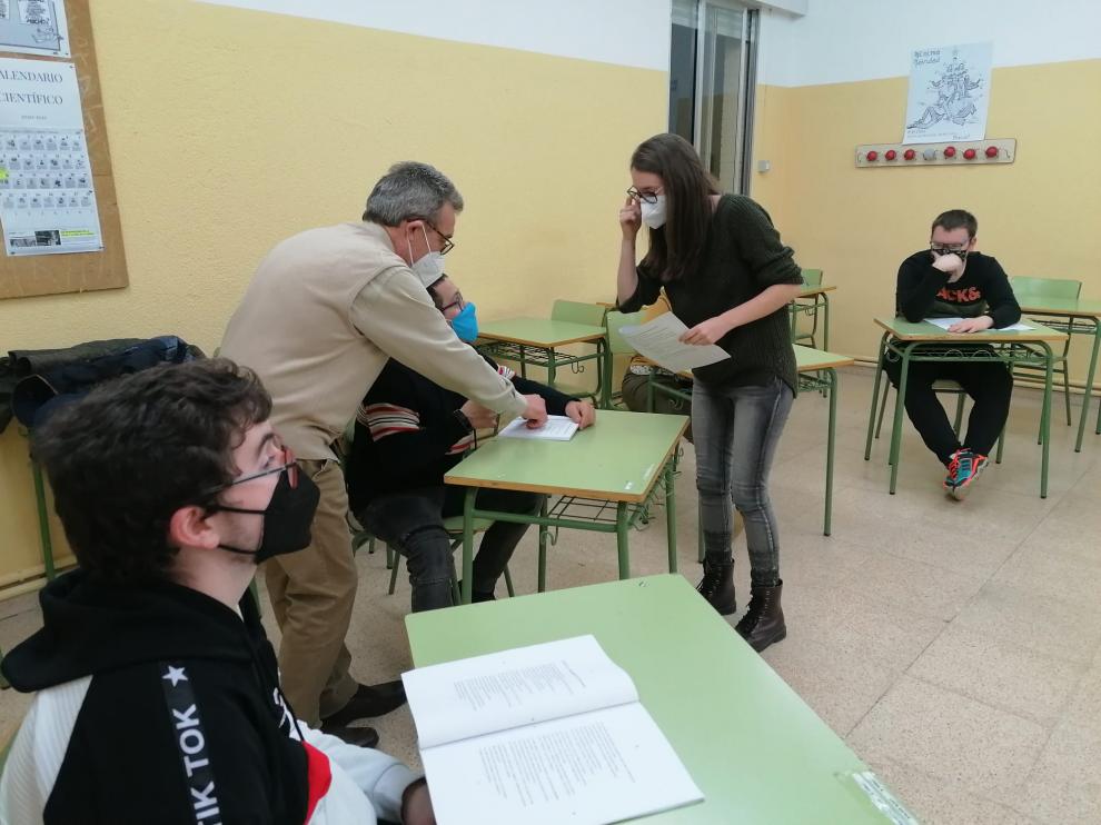 Educación de adultos en Binéfar.