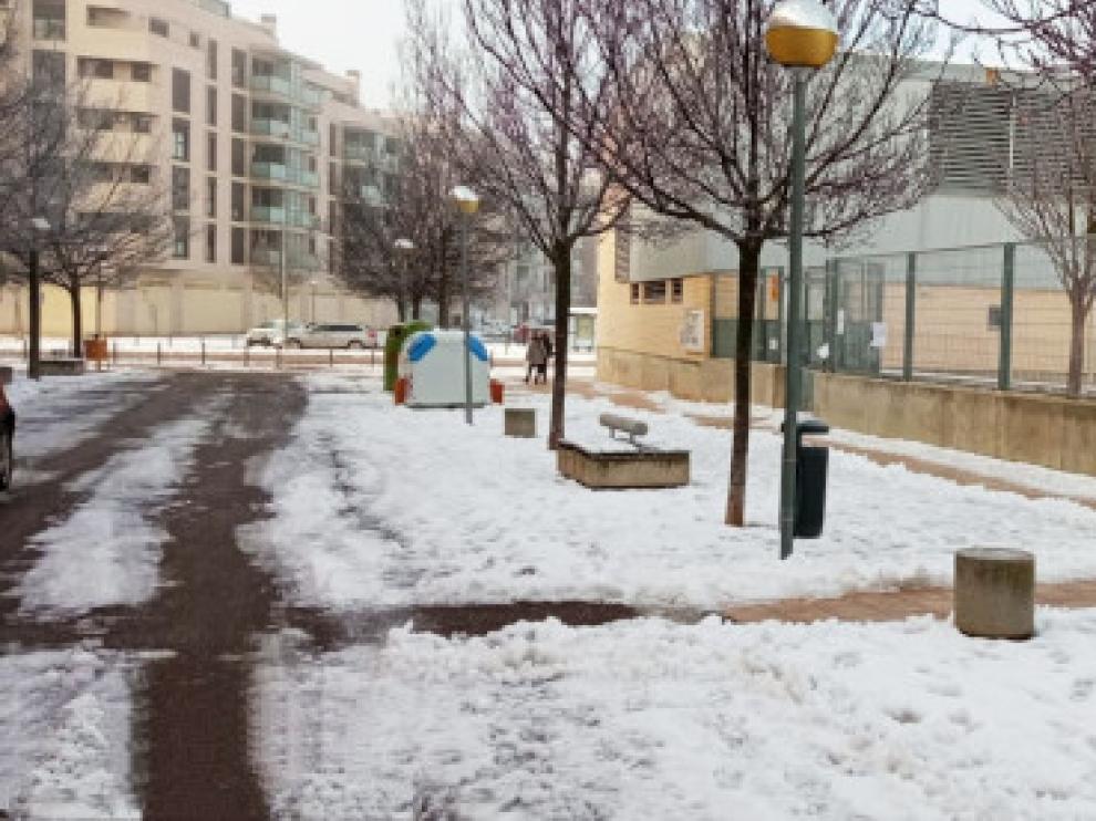 Zona de tránsito a un colegio.