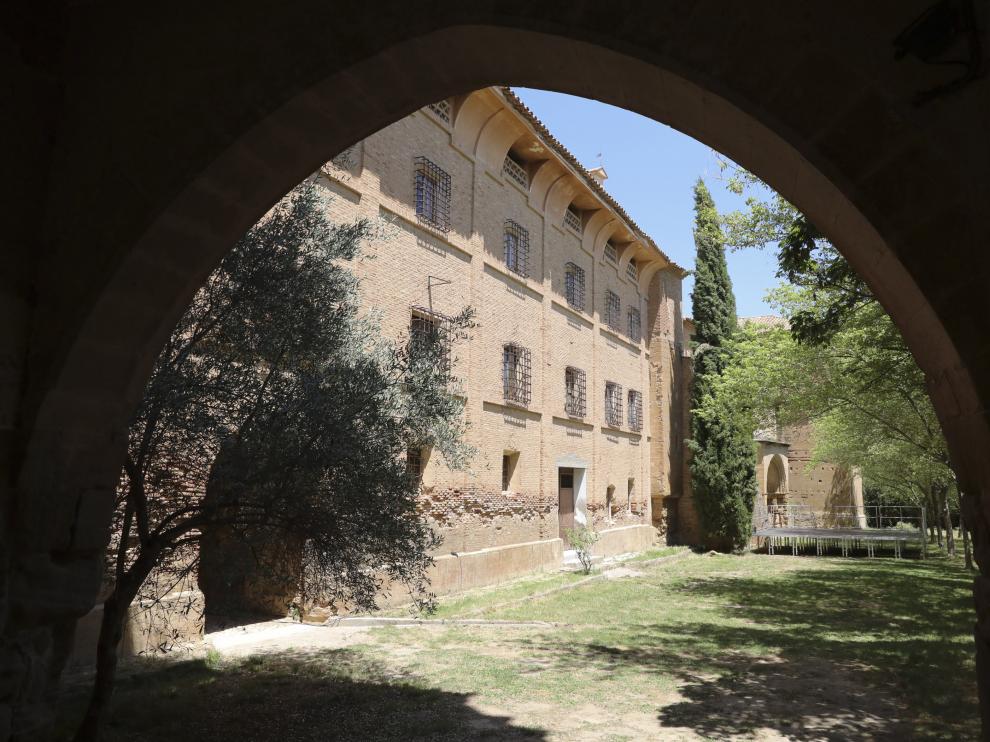 Interior del monasterio de Casbas durante el periodo en el que fue Museo de Matemáticas.
