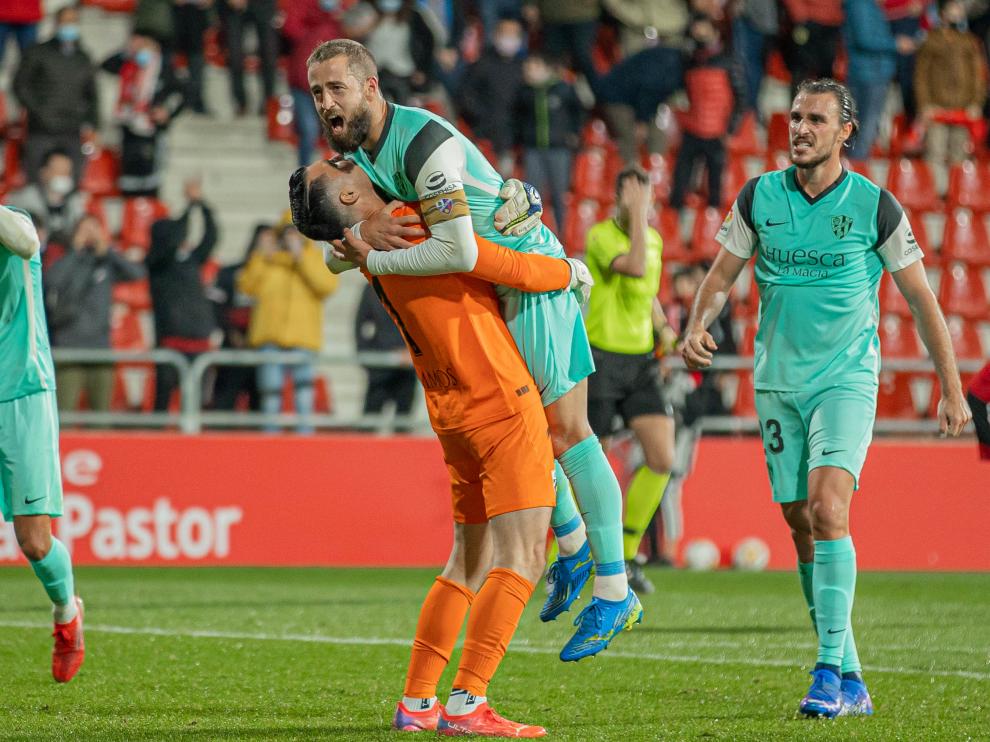 El Huesca, arropado por la afición, lograba dejar atrás los malos resultados y sumaba tres puntos.