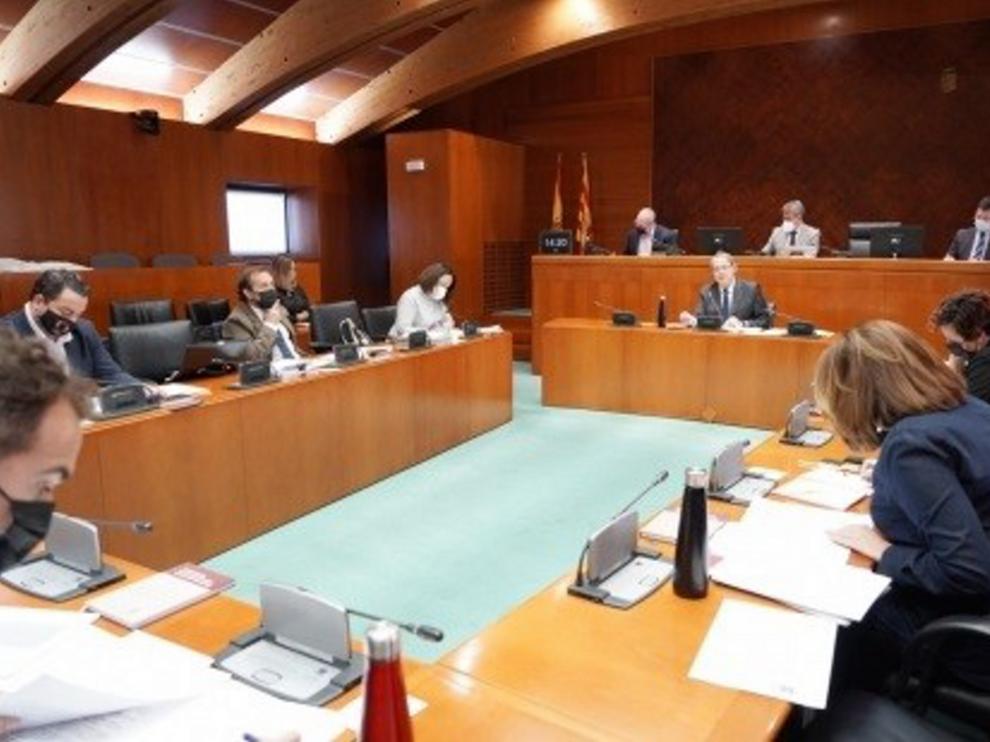 Imagen del pleno de las Cortes de Aragón, este lunes