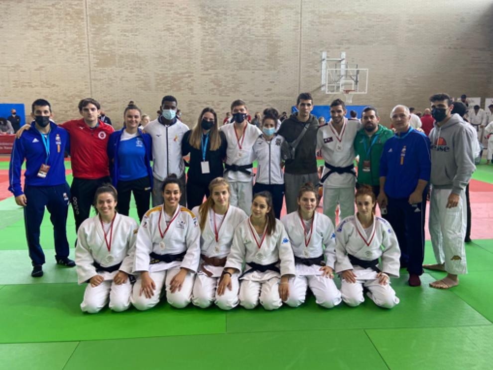 La selección aragonesa al completo en el torneo disputado en Pamplona.