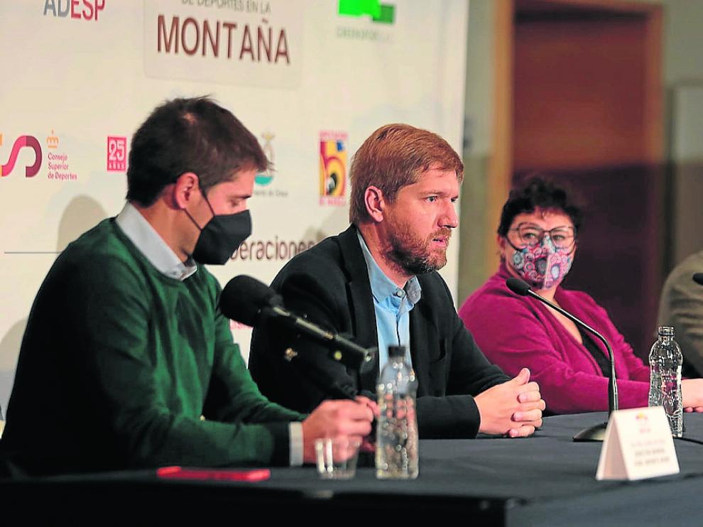 Jordán de Urriés, Marcel Iglesias, Gemma Betorz y May Peus, en una mesa en la jornada de ayer.