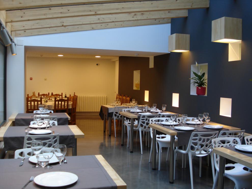 Imagen del interior del bar y restaurante de Aneto.