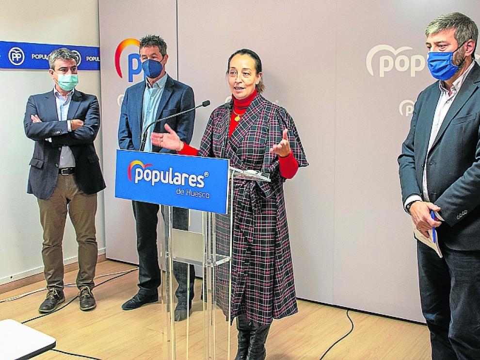 José Antonio Lagüens, Antonio Romero, Mamen Susín y Gerardo Oliván en la rueda de prensa de este miércoles.