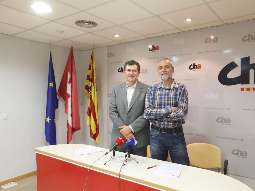 Joaquín Palacín y César Ceresuela, en rueda de prensa.