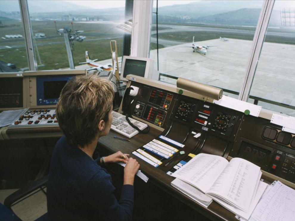 Torre de Control del Aeropuerto de Pamplona gestionada por ENAIRE