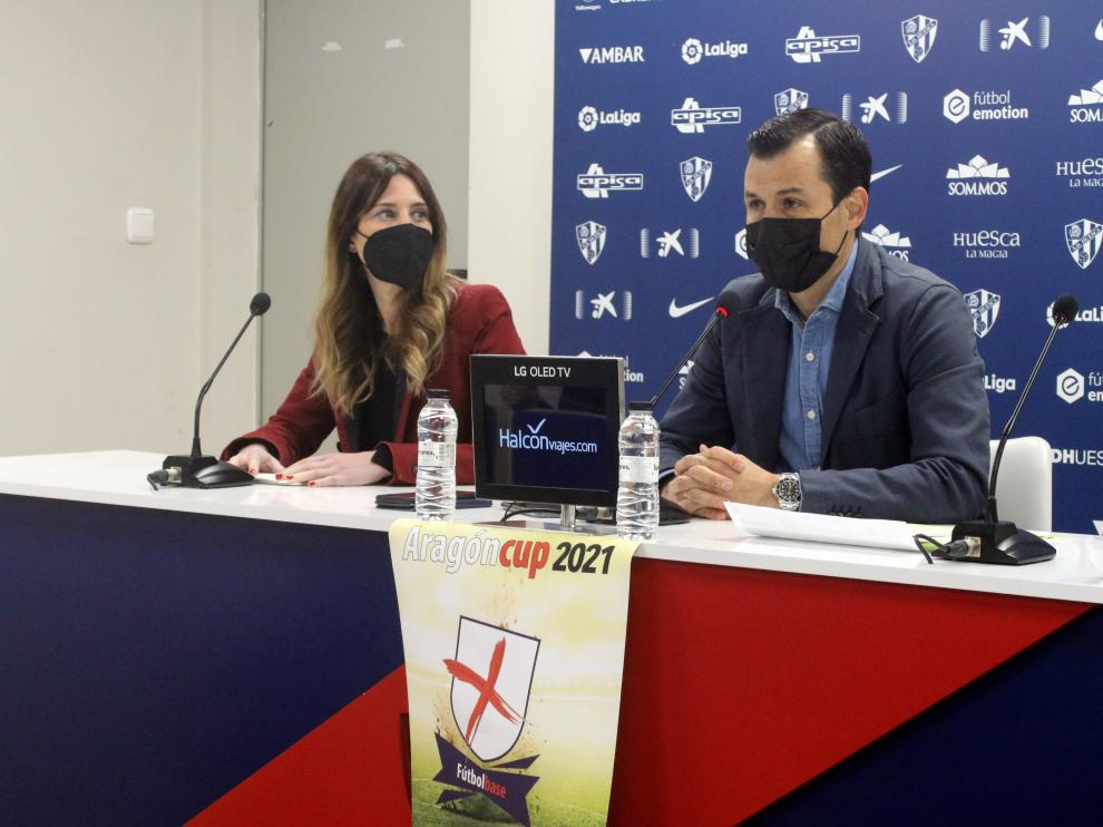 Sara Martín y Juanjo Camacho han presentado la octava edición de la Aragón Cup.