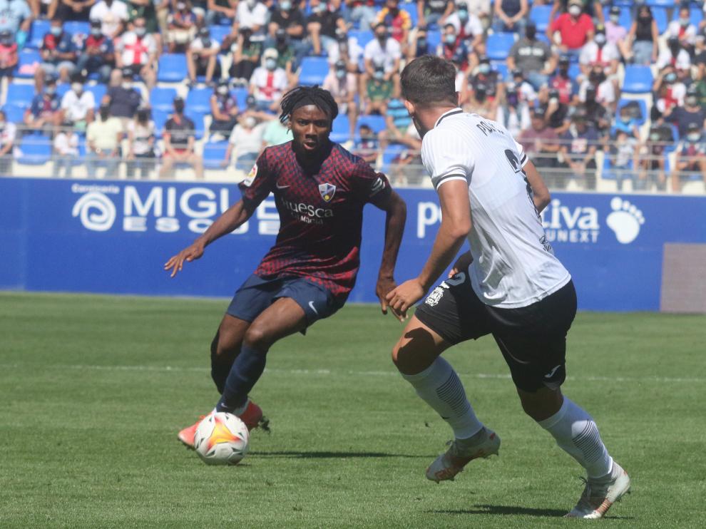 Kelechi Nwakali, en un partido del Huesca de esta temporada.