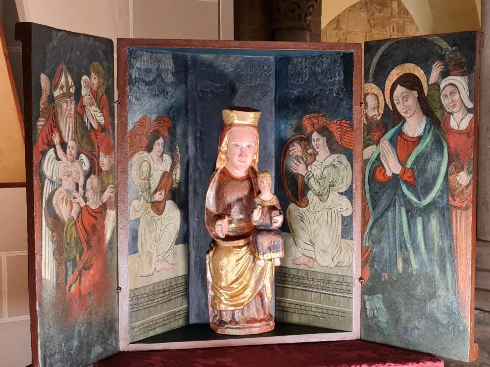 Imagen de la talla románica de la Virgen de Espuéndolas en Jaca, que ha restaurado Patrimonio.