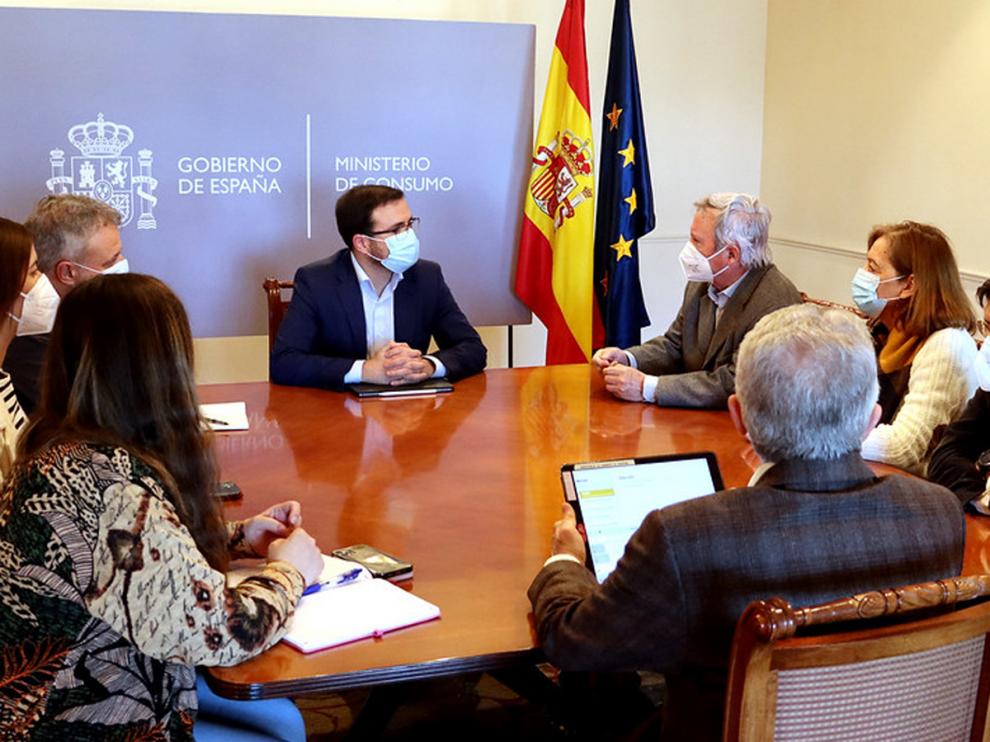Reunión de la PMP con el ministro de Consumo Alberto Garzón