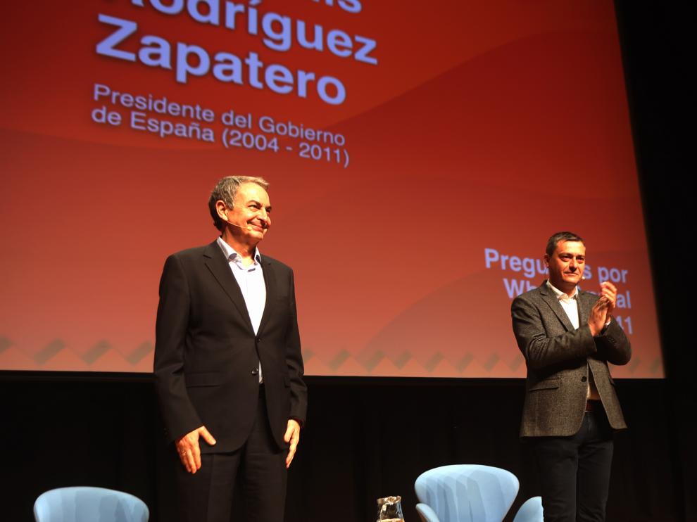José Luis Rodríguez Zapatero recibió los aplausos del público asistente al acto de Huesca.