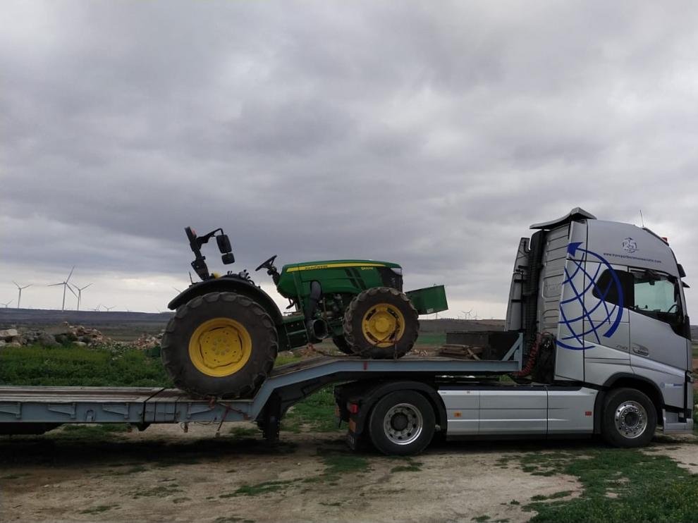 Uno de los dos tractores que Uaga Aragón ha desplazado a Madrid para la manifestación.