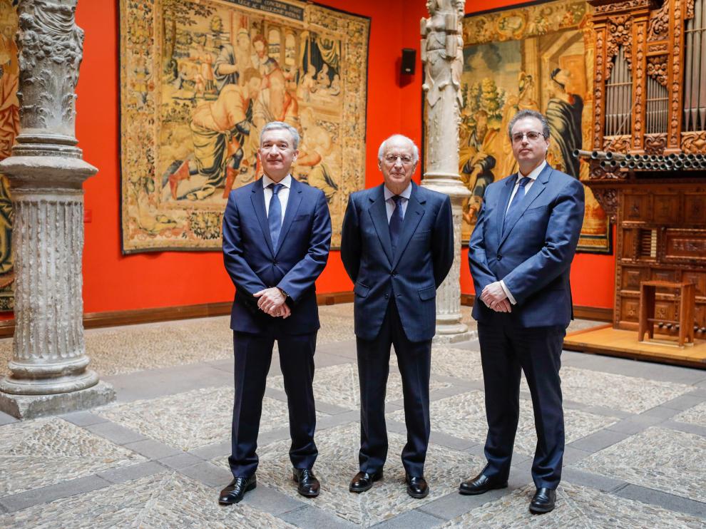De izquierda a derecha, Víctor Iglesias (Consejero Delegado), José Luis Aguirre (Presidente de Honor) y Francisco Serrano (Presidente no ejecutivo)
