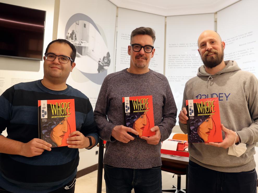 Guillermo Montañés, Javier Marquina y Jaime Arántegui presentaron el cómic en Huesca.
