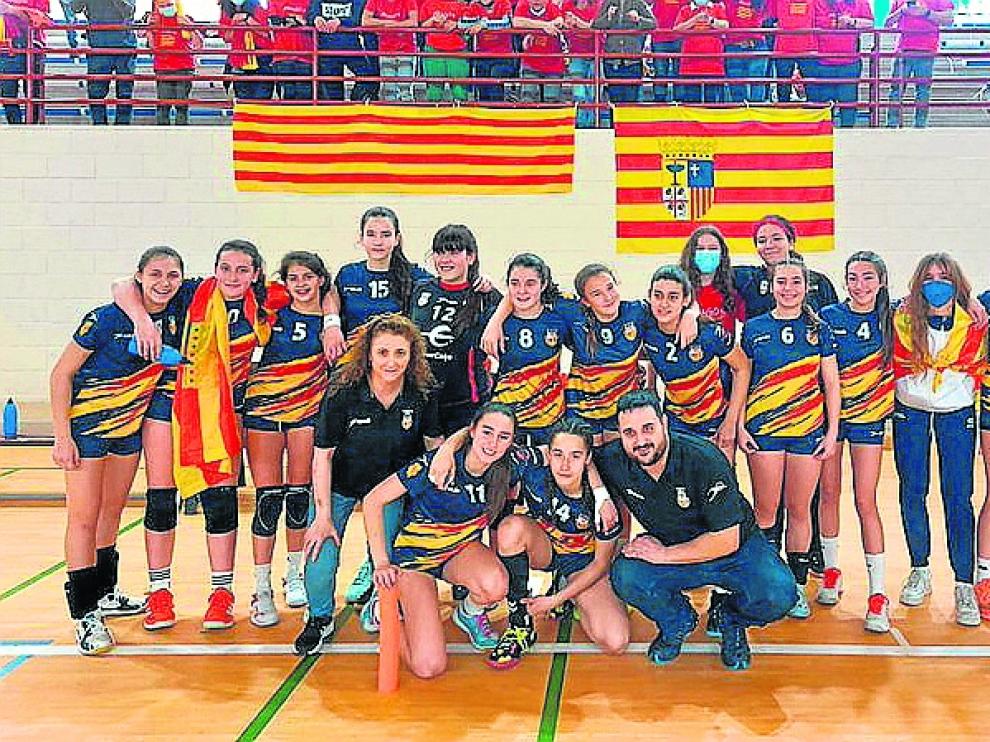 Equipo infantil femenino de Aragón, campeón de Copa en el Nacional disputado en Murcia.