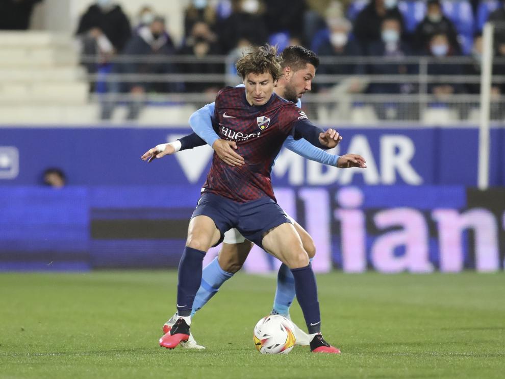 Pedro Mosquera acaba contrato en verano, pero podría renovar.