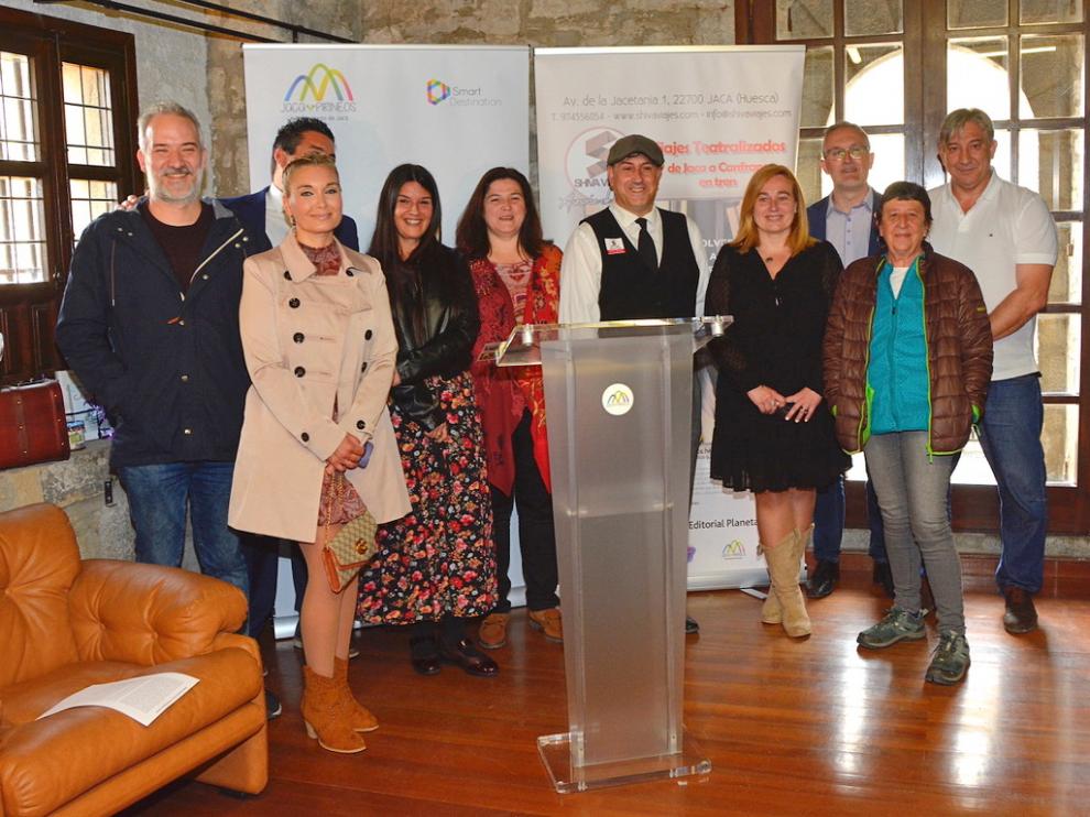 Asistentes a la presentación de la segunda temporada de esta experiencia, organizada en la Torre del Reloj, en Jaca.