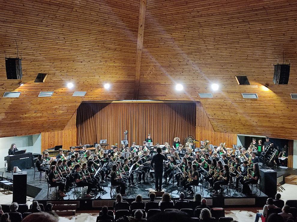 Los alumnos particpantes en el encuentro ofrecieron un concierto este domingo.