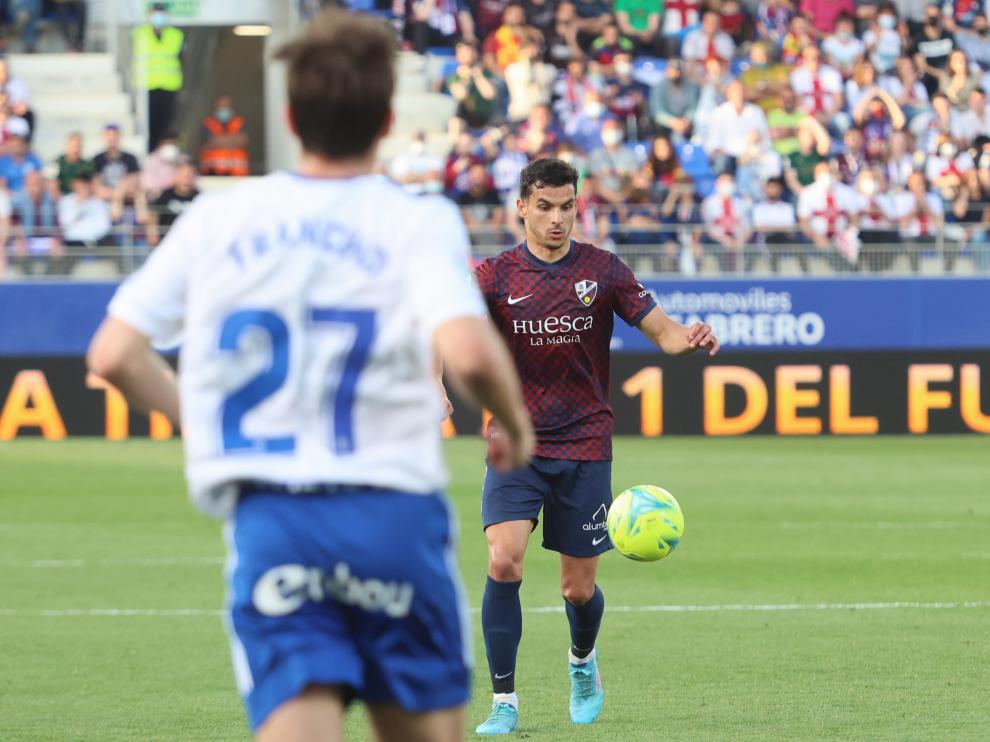 Florian Miguel, en una imagen del partido entre el Huesca y el Zaragoza.