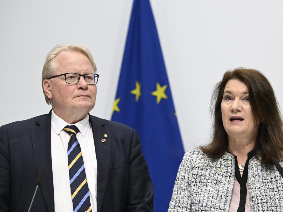 Los ministros suecos de Defensa y Asuntos Exteriores, Peter Hultqvist y Ann Linde.