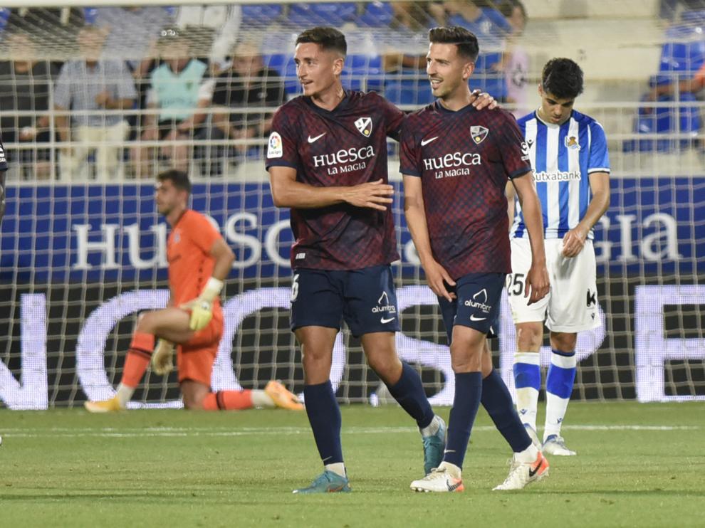 Pablo Martínez y Juan Carlos Real tienen opciones de volver al once titular por las bajas.