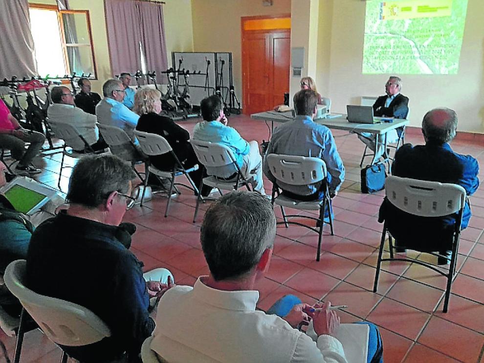 Imagen de la reunión celebrada en Campo.