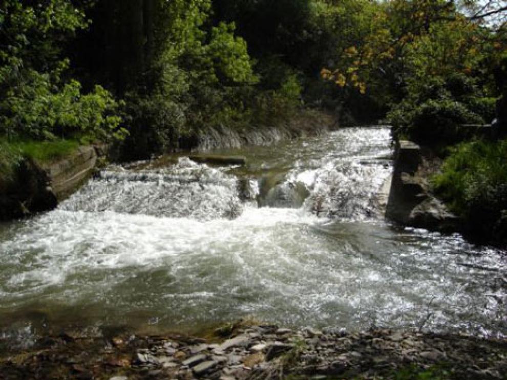 Río Isuela a su paso por Trasobares.