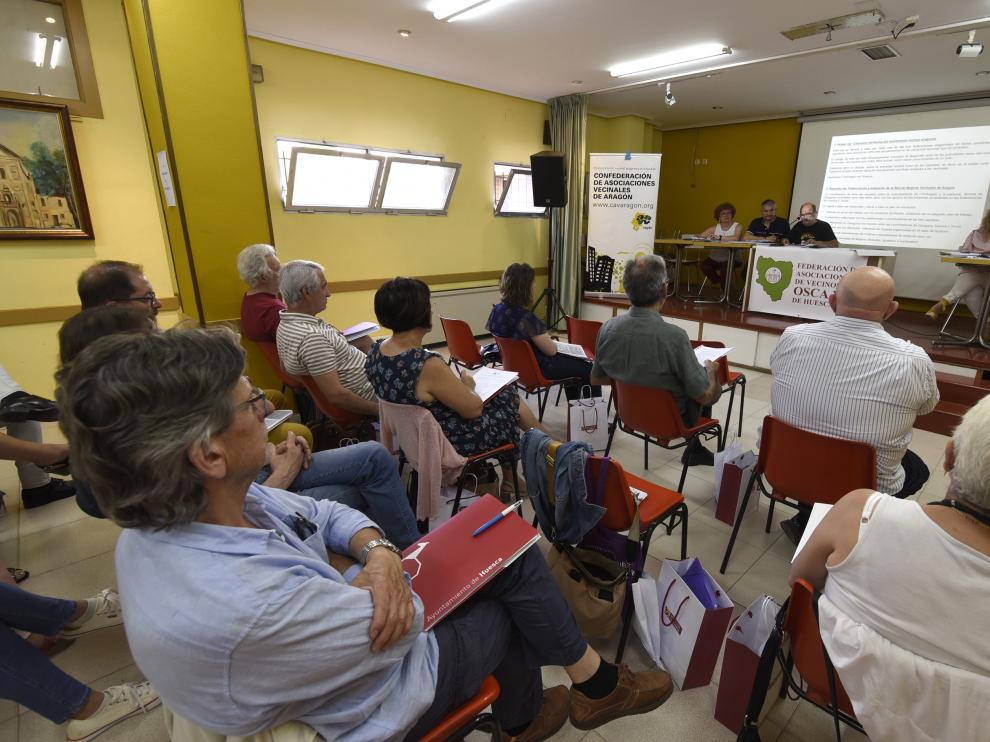 El II encuentro de la Confederación de Asociaciones Vecinales de Aragón se ha celebrado en Huesca.
