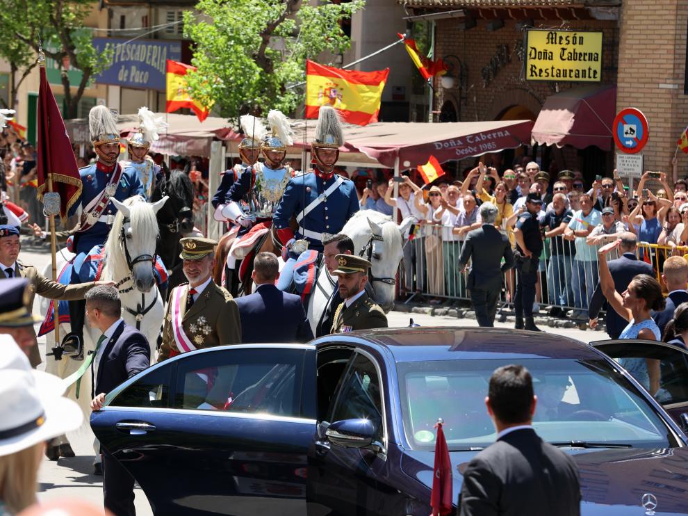 La ciudad de volcó con los Reyes y con los miles de militares que participaron en el desfile.