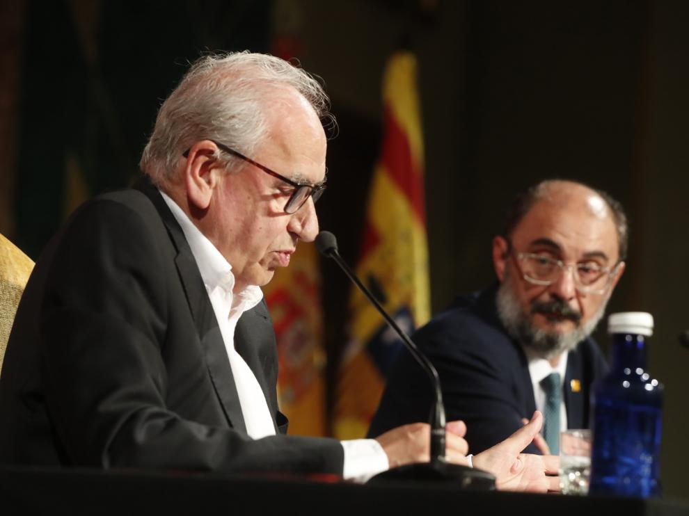 Alfonso Guerra y Javier Lambán, este miércoles en el acto de la Fundación María Domínguez.