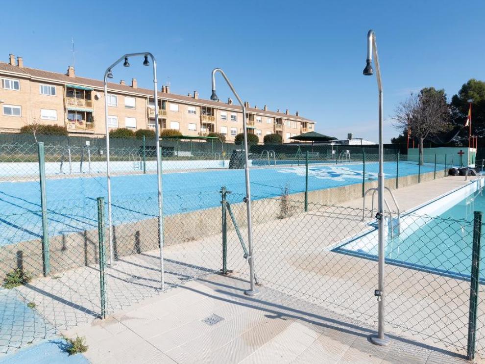 Instalaciones de las piscinas de Almudévar.