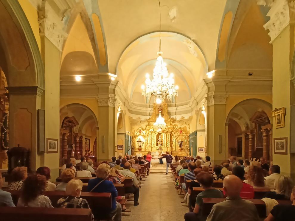 Misa en la Ermita Nuestra Señora de Cillas, la noche de San Juan.