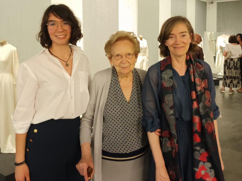 Clara Sallán, Pilar Larrosa y Pilar Artasona.