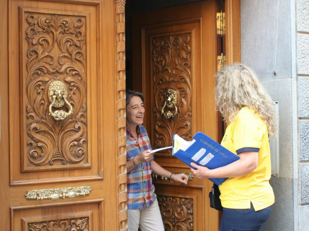 Los carteros rurales de Aragón llevan a cabo más de 12.000 operaciones en la puerta de casa