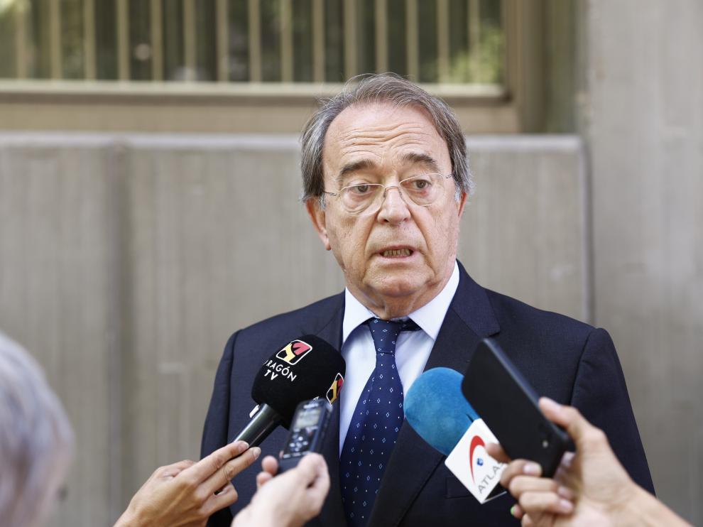 El consejero de Hacienda, Carlos Pérez Anadón, tras participar en el Consejo de Política Fiscal y Financiera.